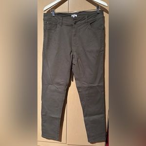 New Women’s PENTAGON stretch pants - NOUVEAU Pantalon pour femme